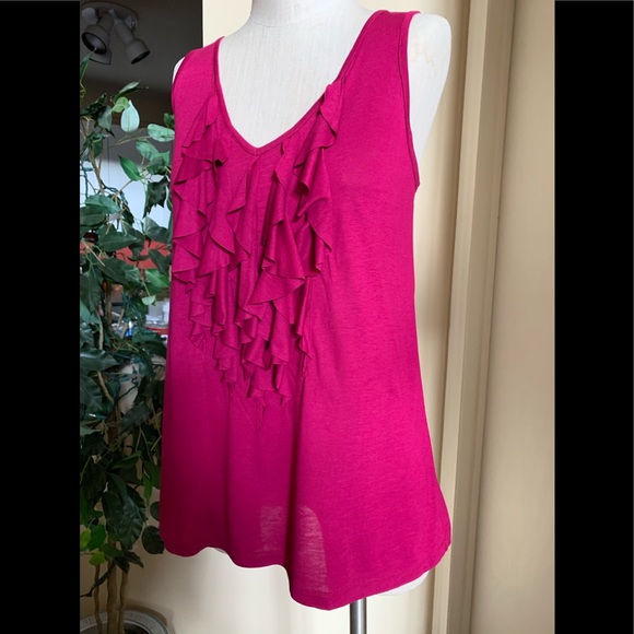 Beautiful fuchsia color top - Picture 5 of 8